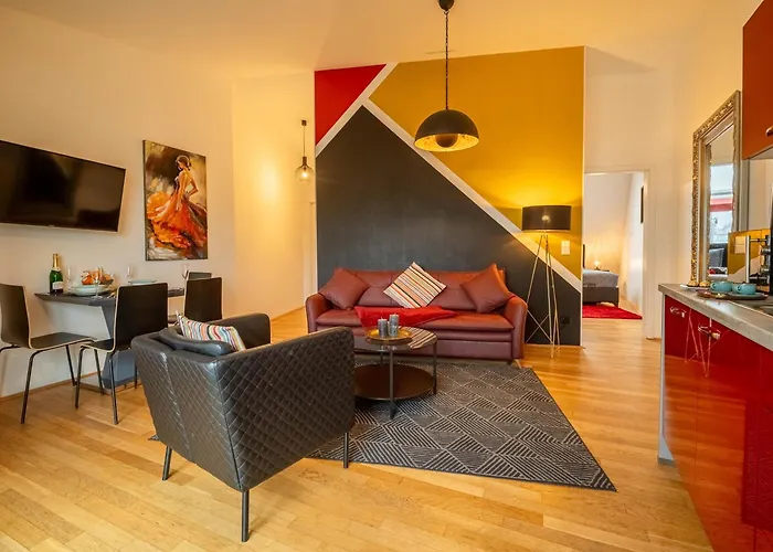 Terrace For 4 Near Naschmarkt & U4 Metro
