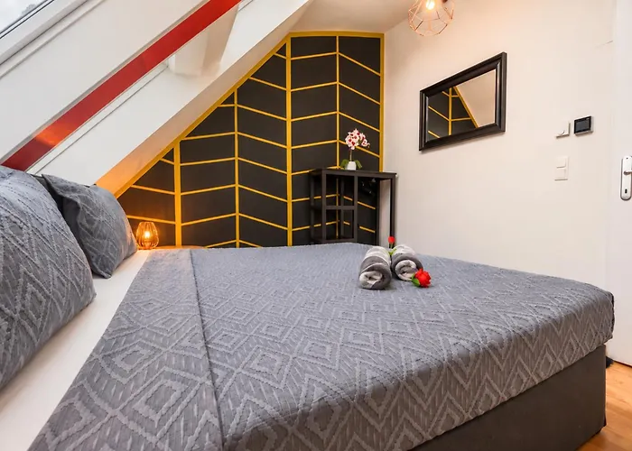 Terrace For 4 Near Naschmarkt & U4 Metro Appartement *