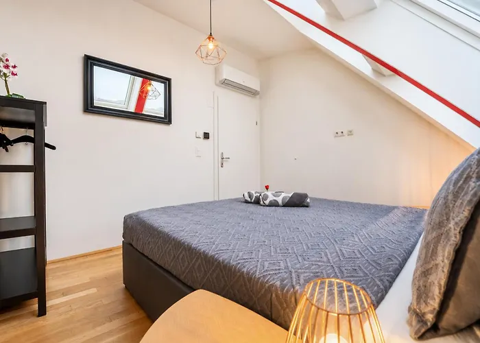 Appartement Terrace For 4 Near Naschmarkt & U4 Metro